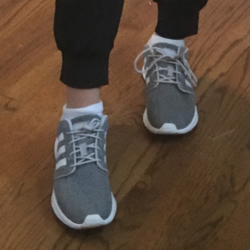 adidas cloudfoam sneakers gray